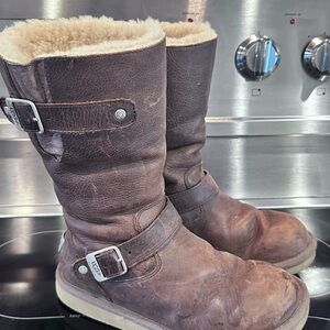 Ugg Australia Boots 5678 Brown Leather Womens Us Size 8 Shearling Lined Strapped